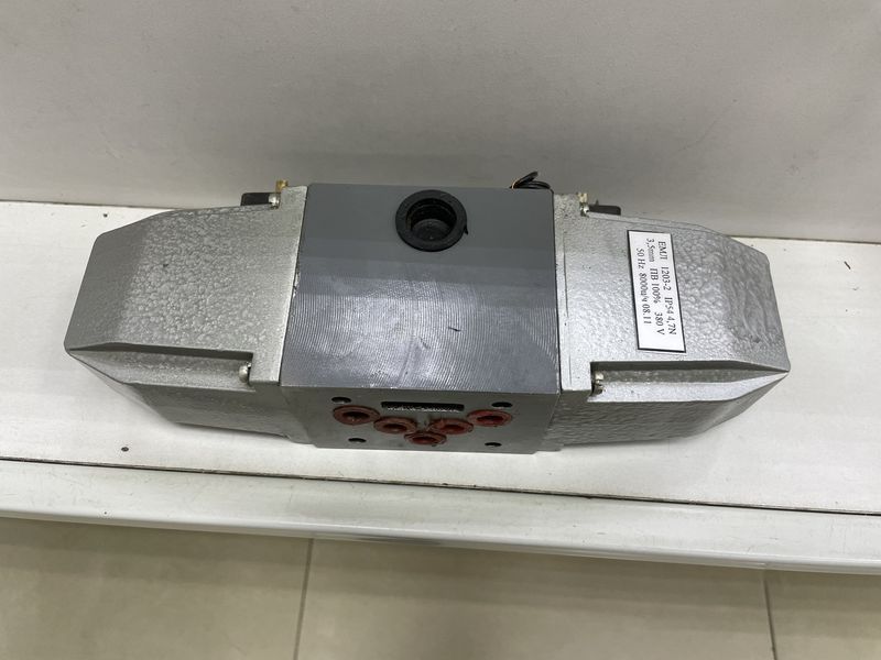 Гідророзподільник золотн. з катушками КШП-6 8060гидро фото